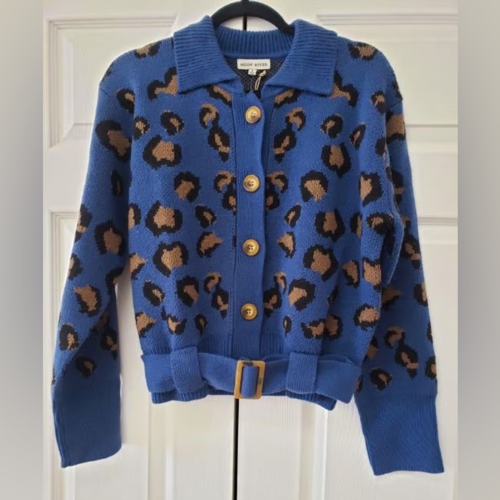 Moon River Blue Leopard Print Sweater